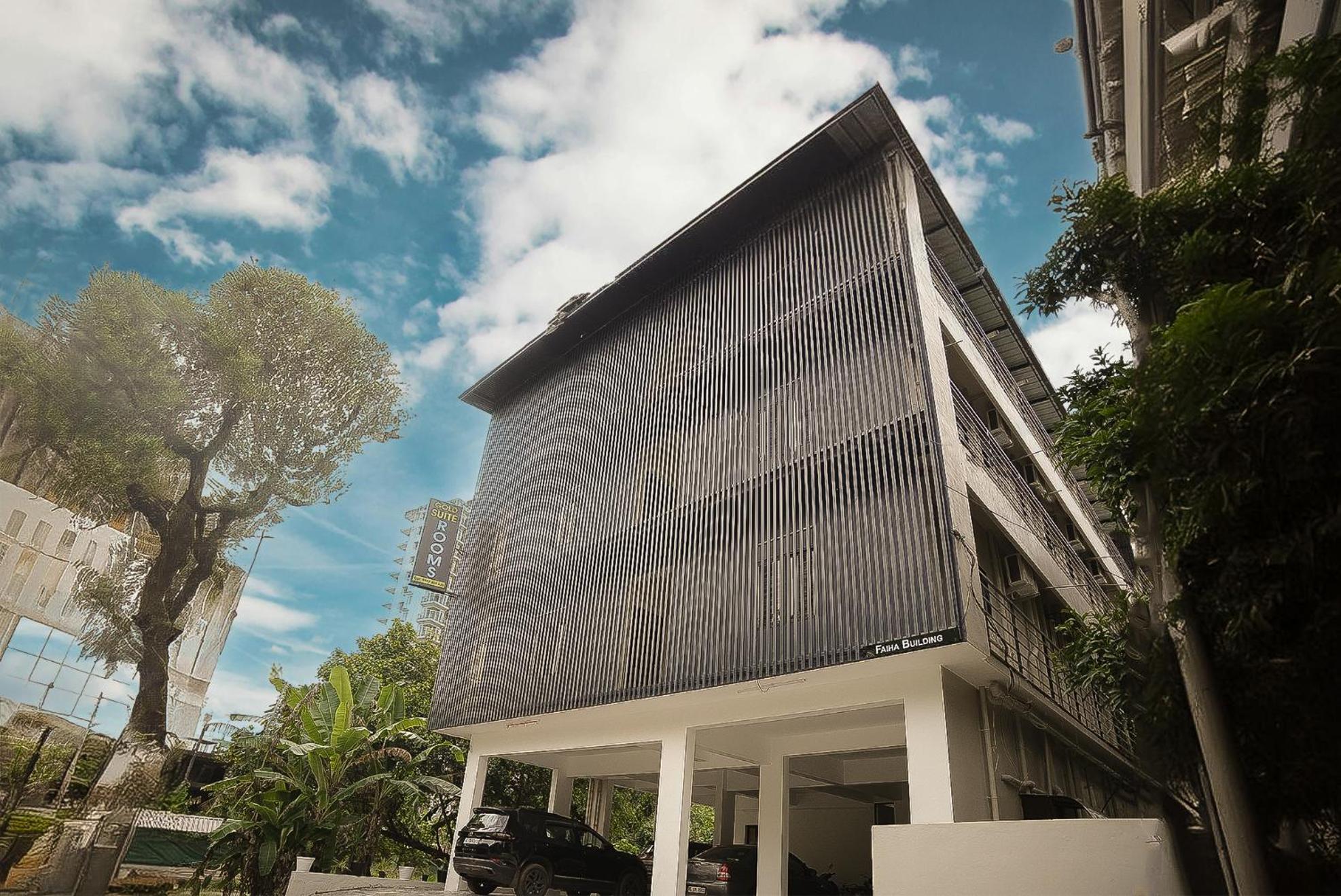 Hotel Gold Suite, Kakkanad Kochi Exterior photo