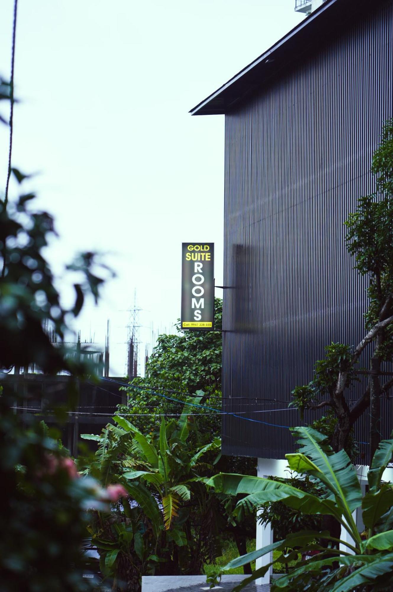 Hotel Gold Suite, Kakkanad Kochi Exterior photo